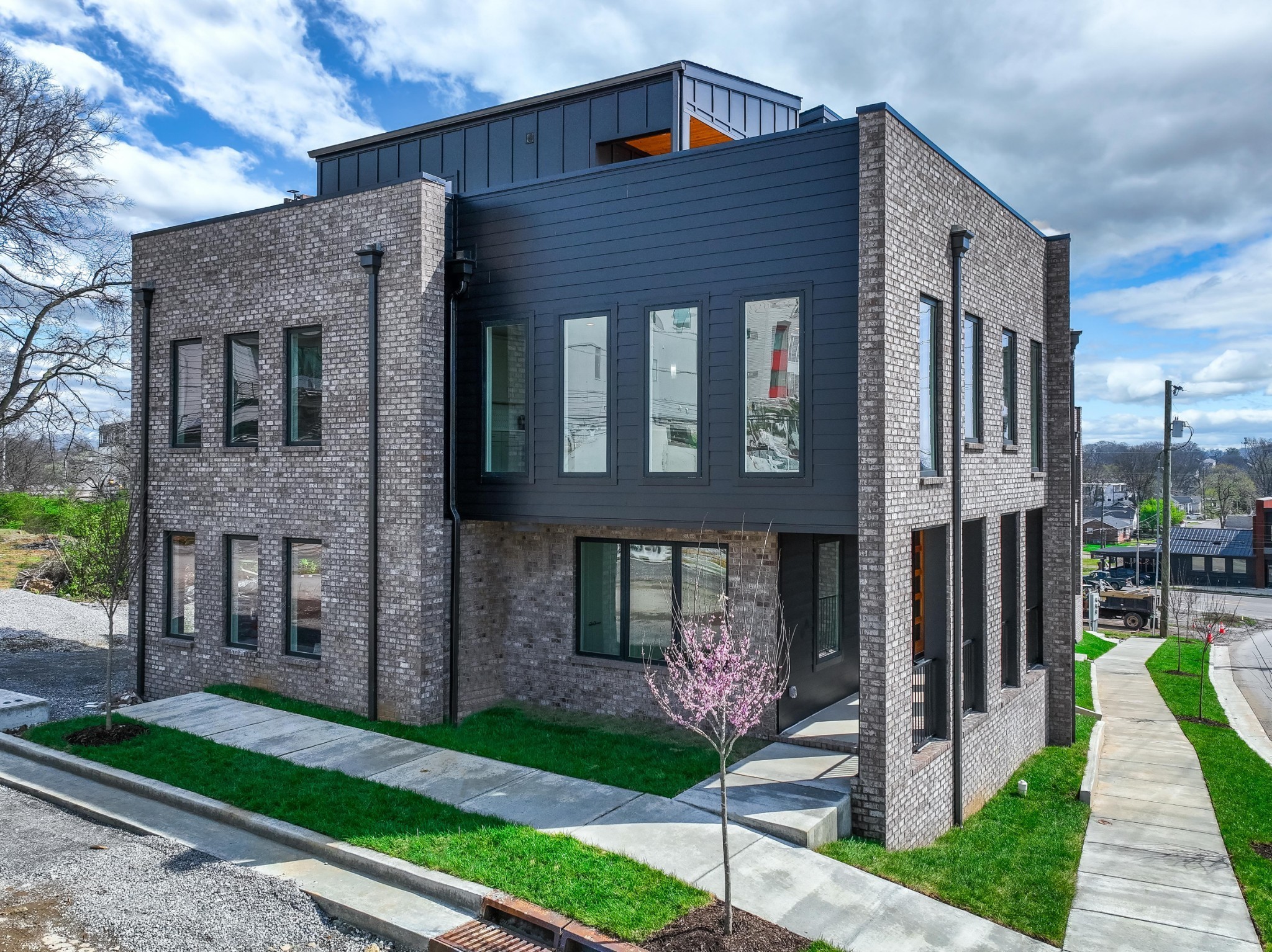11 Fern Avenue Nashville TN 37207