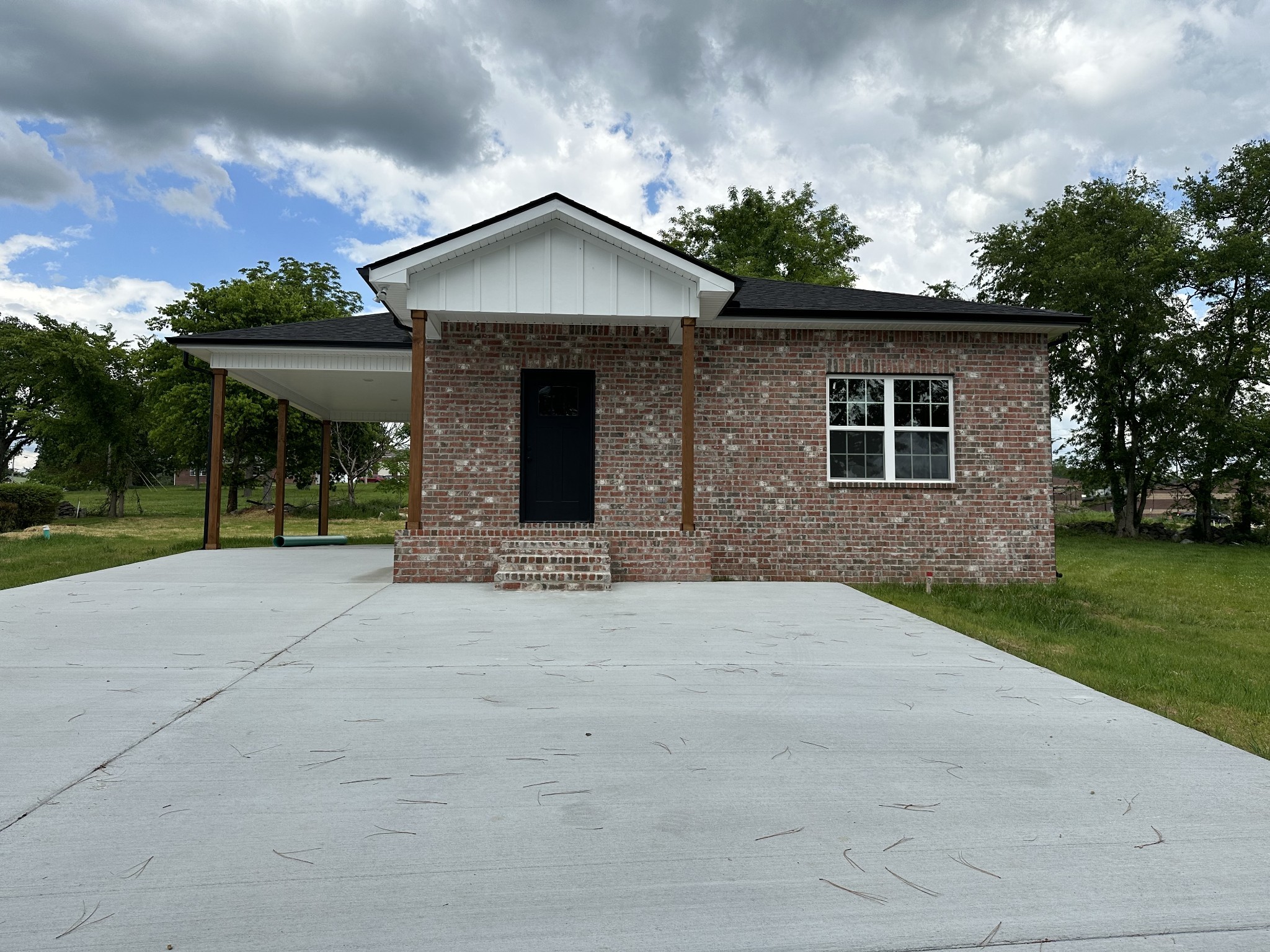 632 W Adams Street Woodbury TN 37190