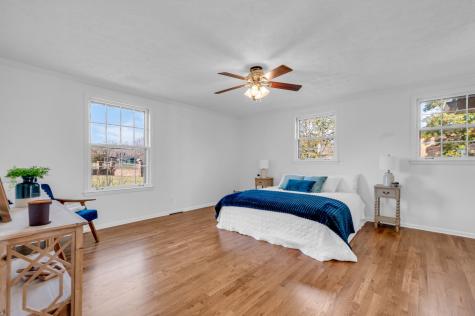 211 W Hills Terrace Dickson TN 37055