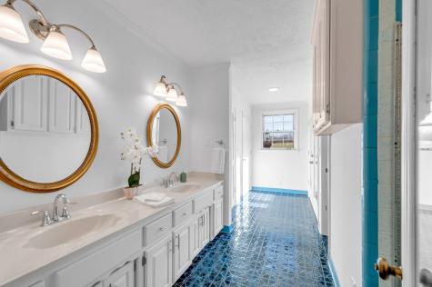 211 W Hills Terrace Dickson TN 37055