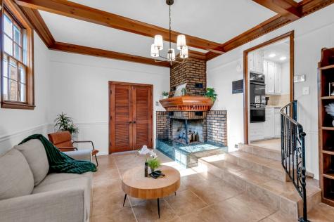 211 W Hills Terrace Dickson TN 37055