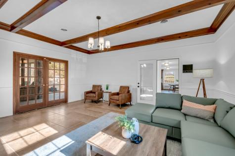 211 W Hills Terrace Dickson TN 37055
