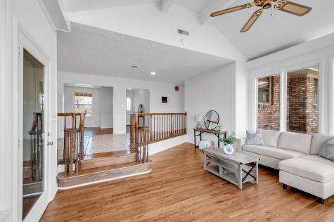 211 W Hills Terrace Dickson TN 37055