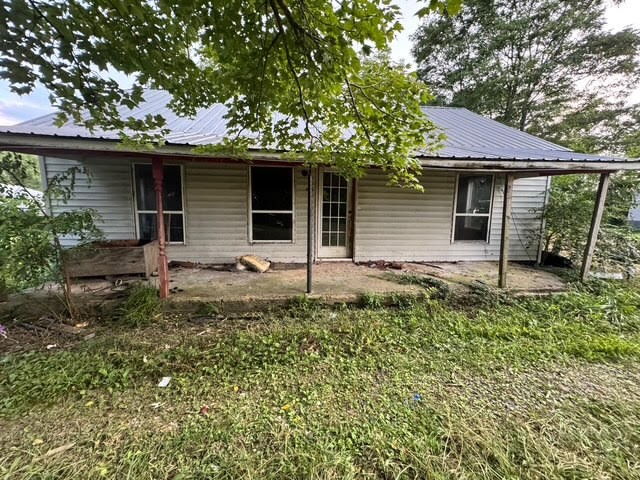 1070 W Rock Quarry Road, W Clarkrange TN 38553