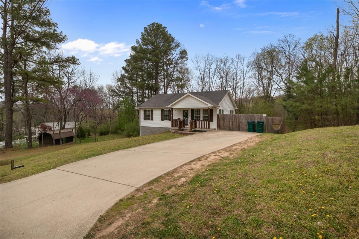 177 Knob Hill Drive Waverly TN 37185