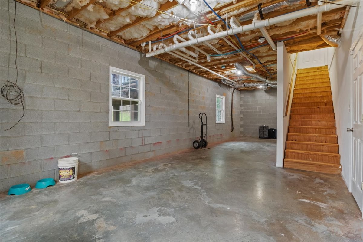 177 Knob Hill Drive Waverly TN 37185