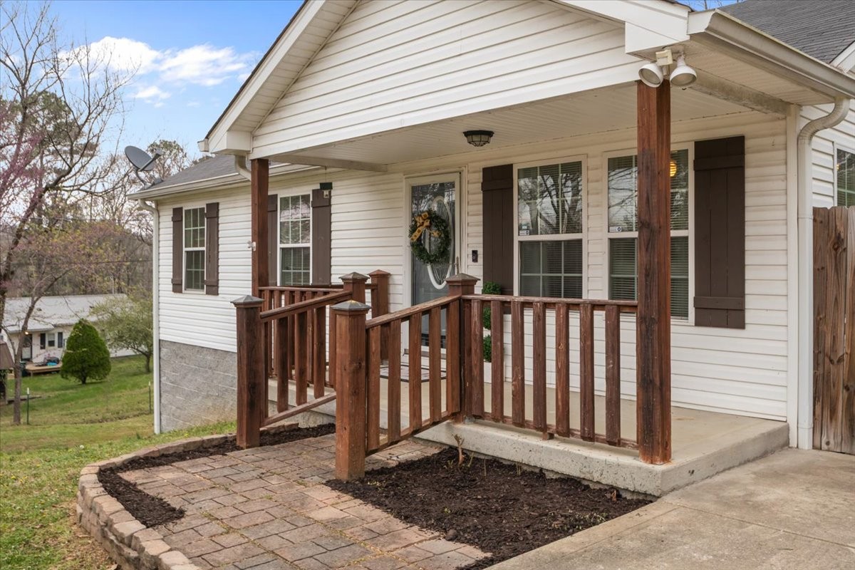 177 Knob Hill Drive Waverly TN 37185