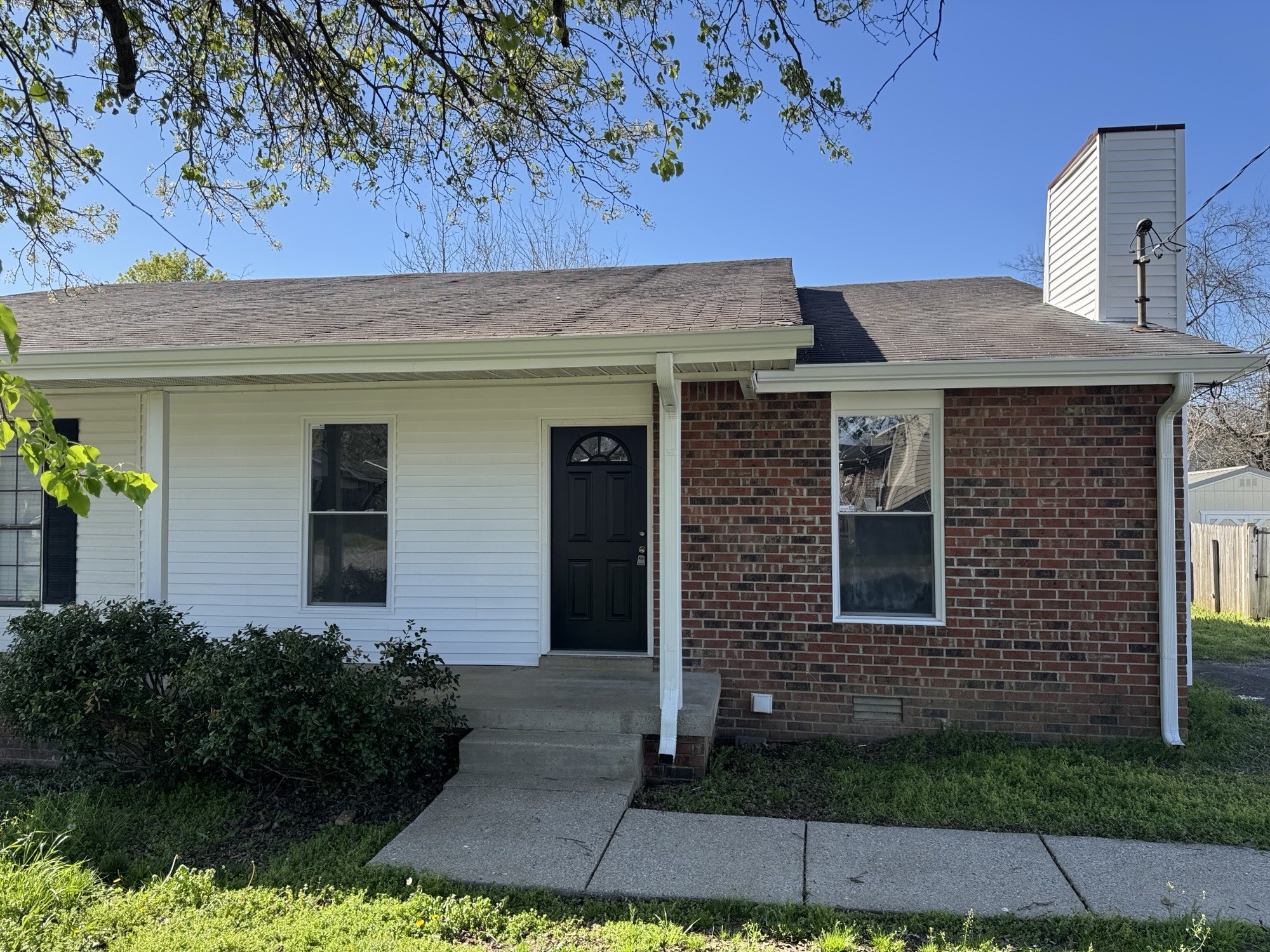 3216 Woodstock Drive Nashville TN 37207