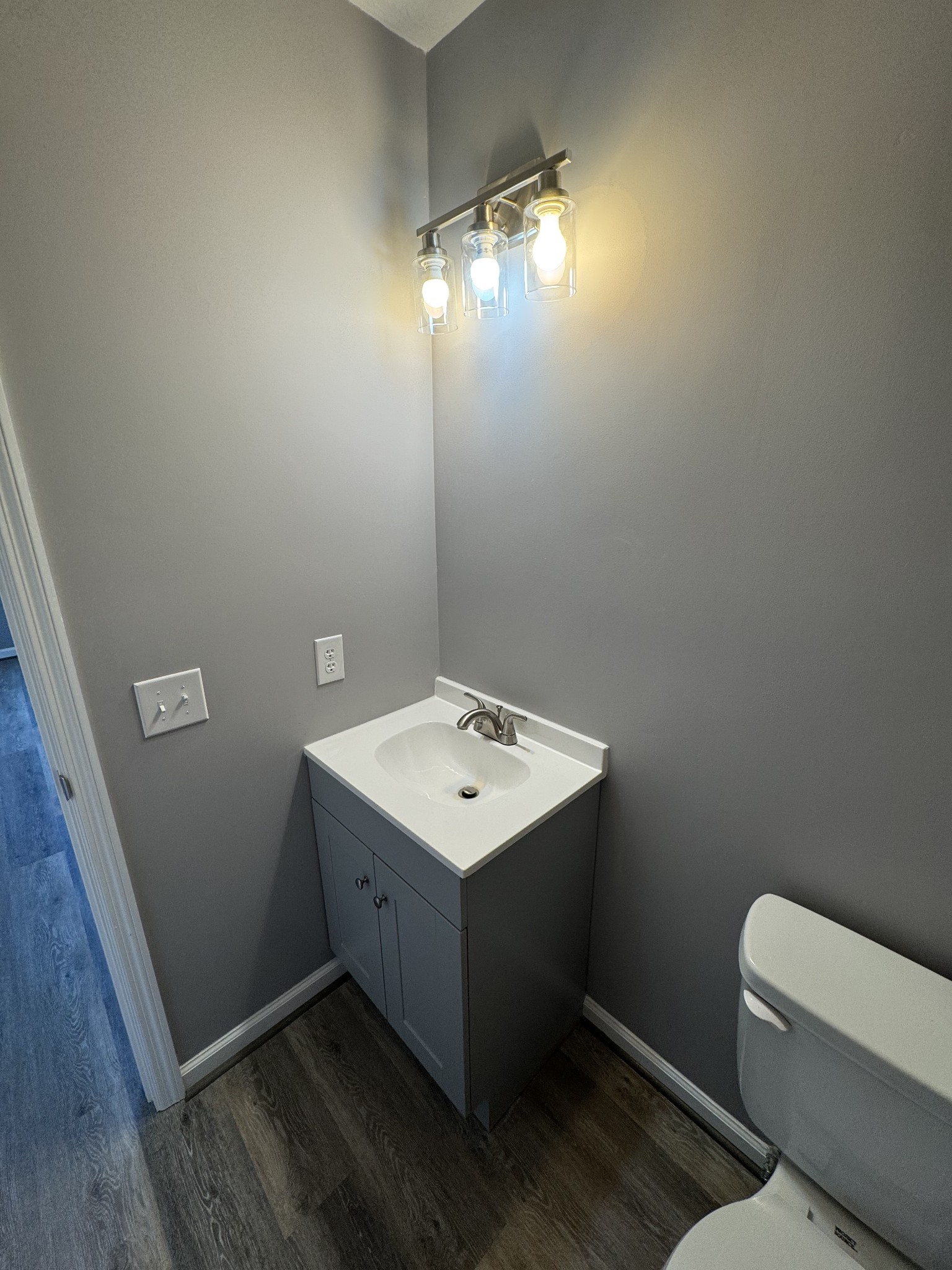 3216 Woodstock Drive Nashville TN 37207