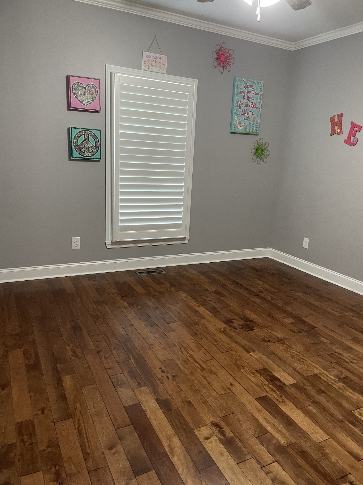 123 Planter Circle Leoma TN 38468