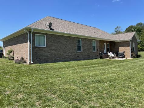123 Planter Circle Leoma TN 38468