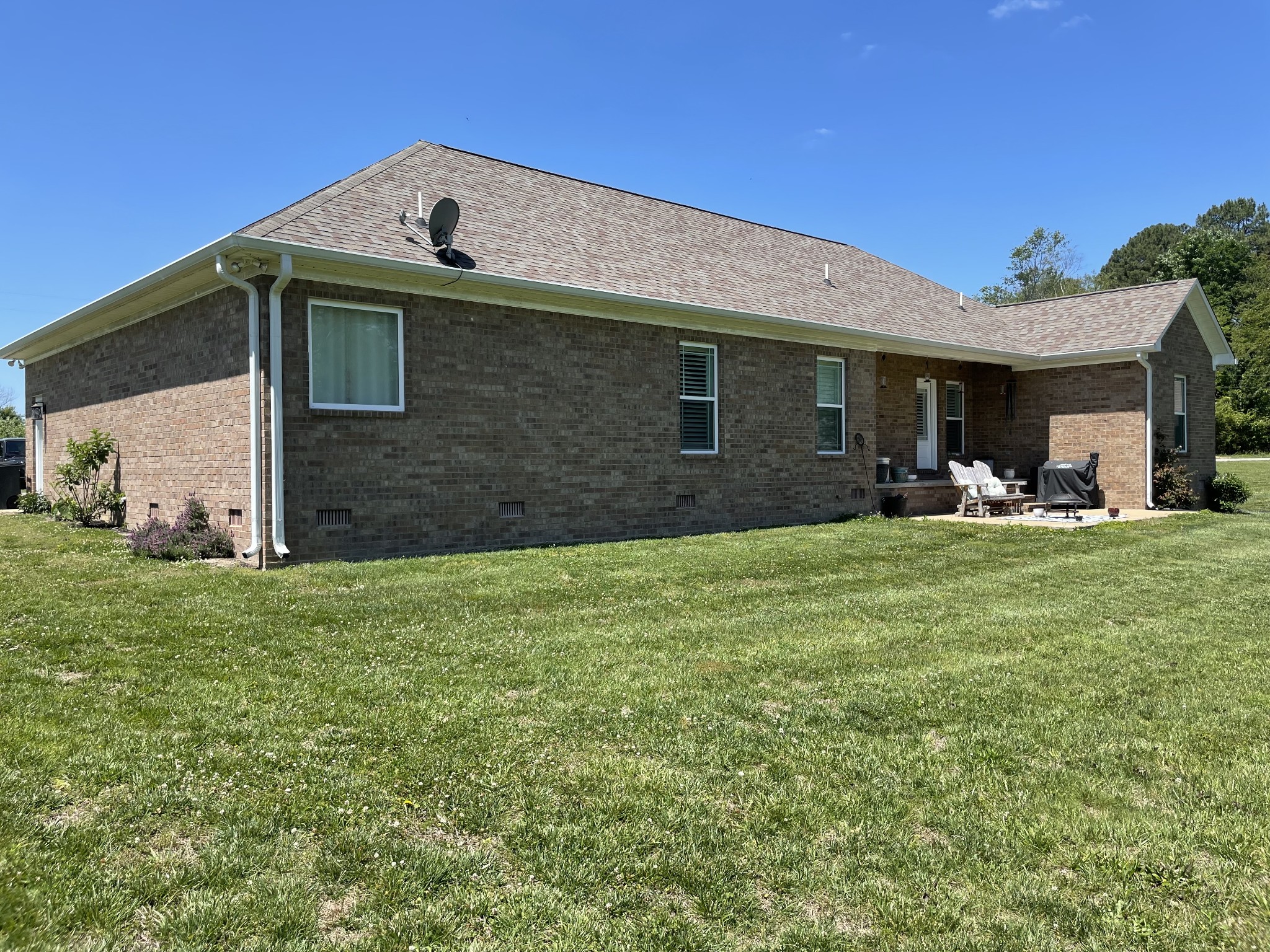 123 Planter Circle Leoma TN 38468