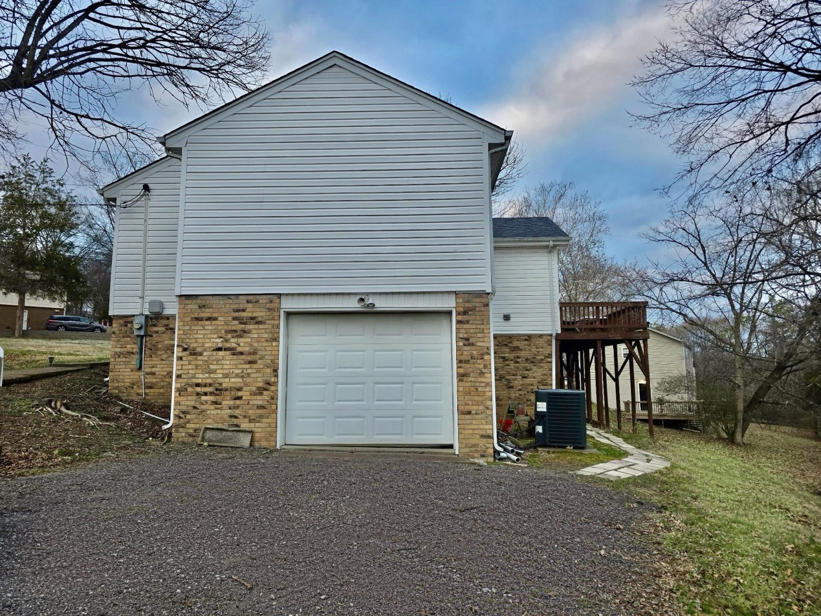 618 Debbie Drive Hermitage TN 37076