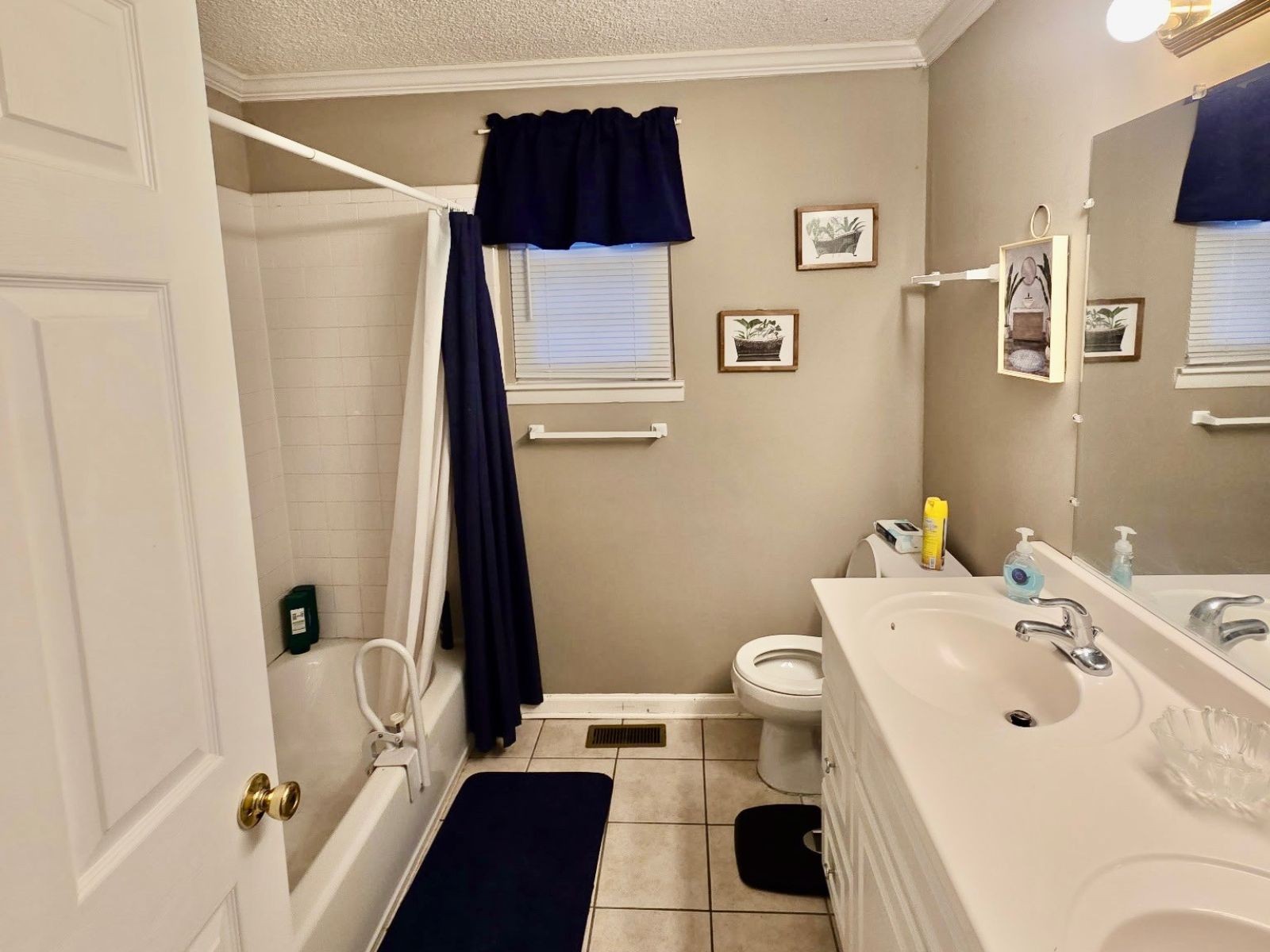 618 Debbie Drive Hermitage TN 37076