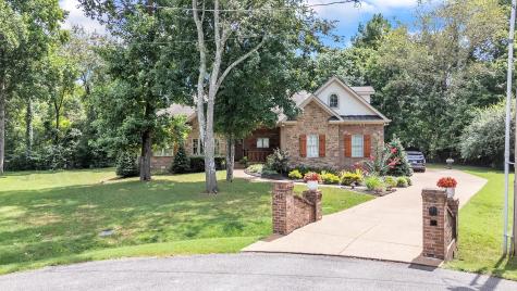 422 Evergreen Circle Kingston Springs TN 37082