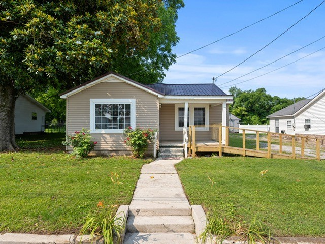 313 Tennessee Ave, S Cowan TN 37318