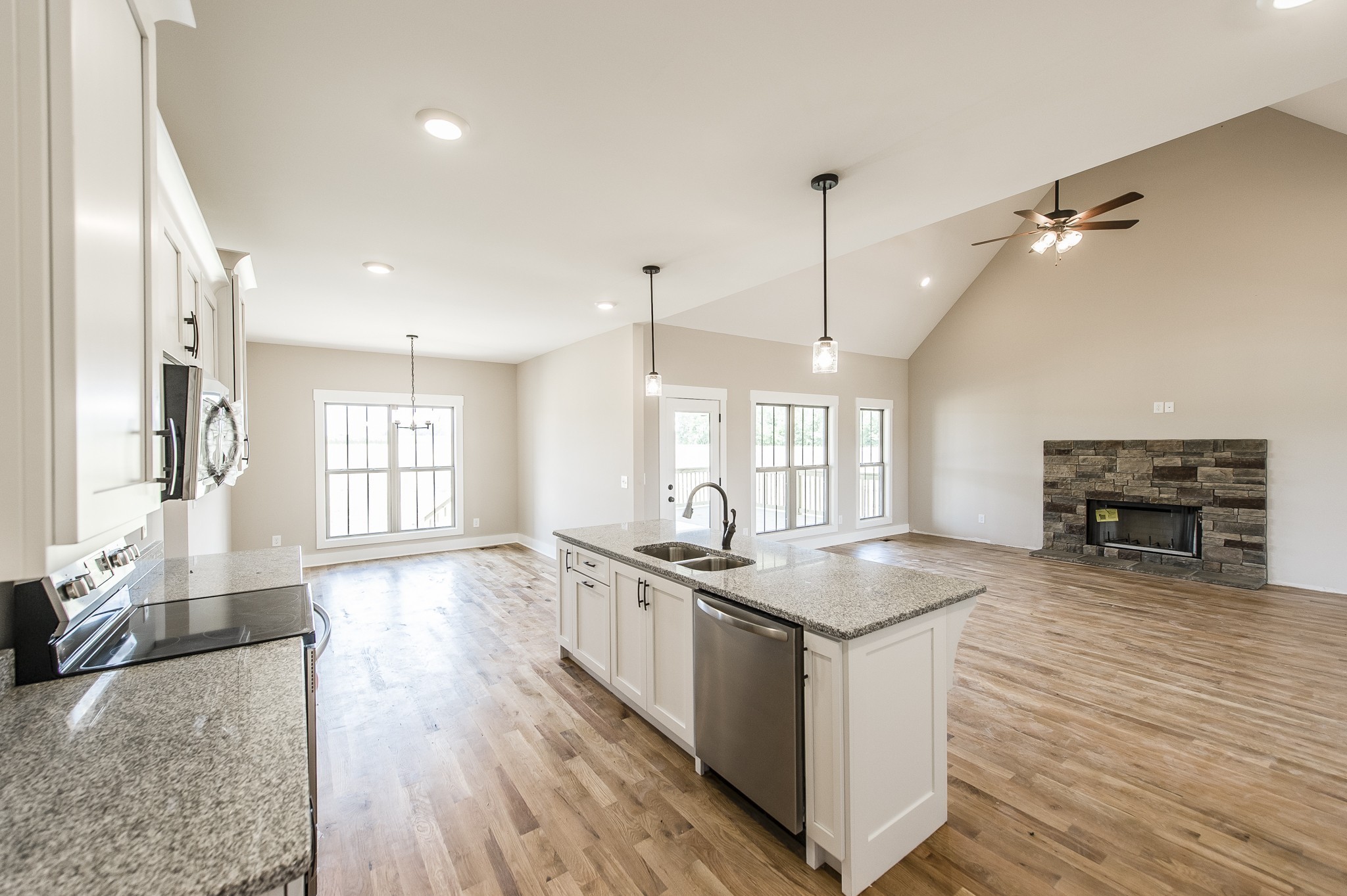 537 Clearview Road Cottontown TN 37048