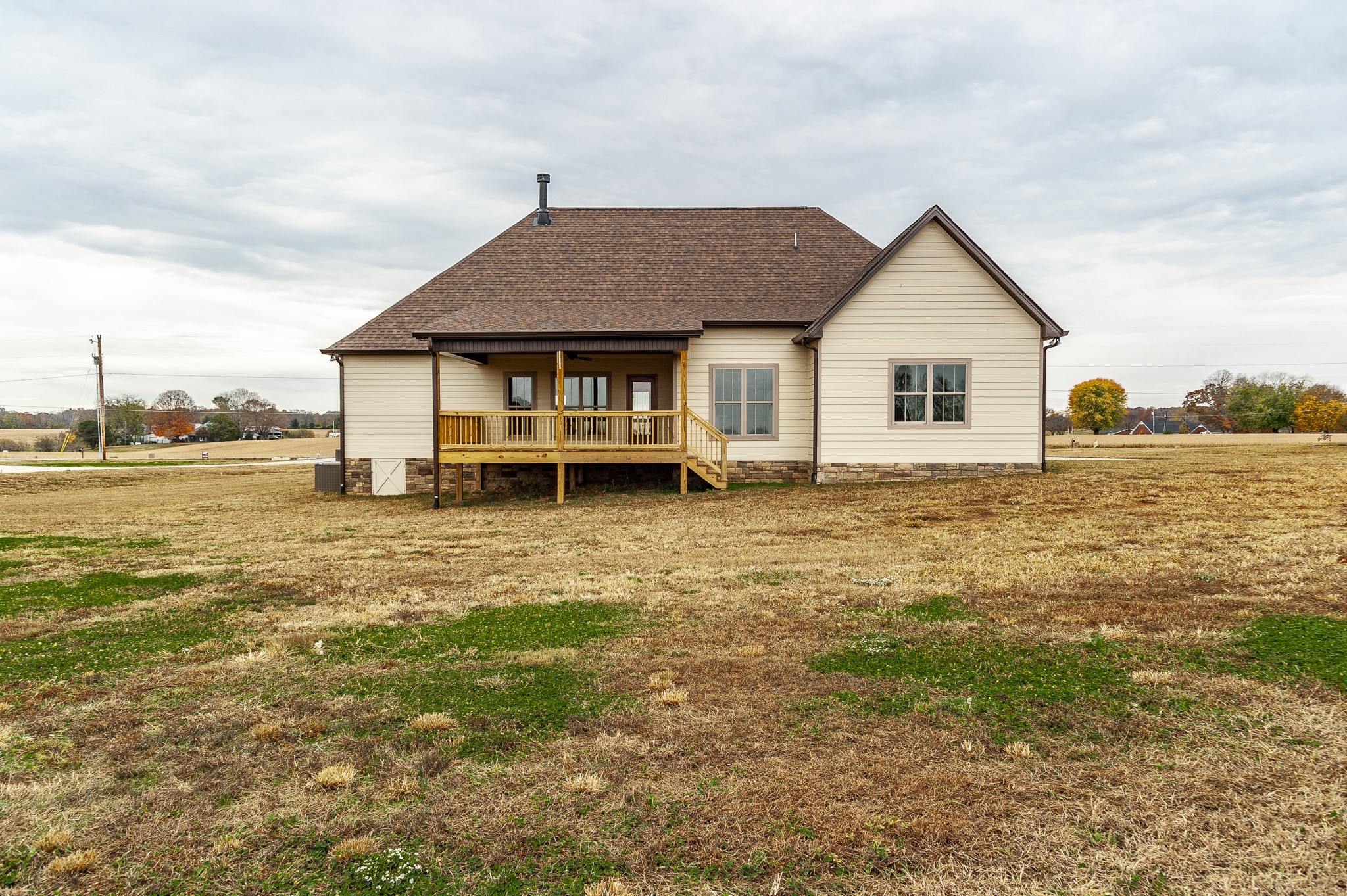 537 Clearview Road Cottontown TN 37048