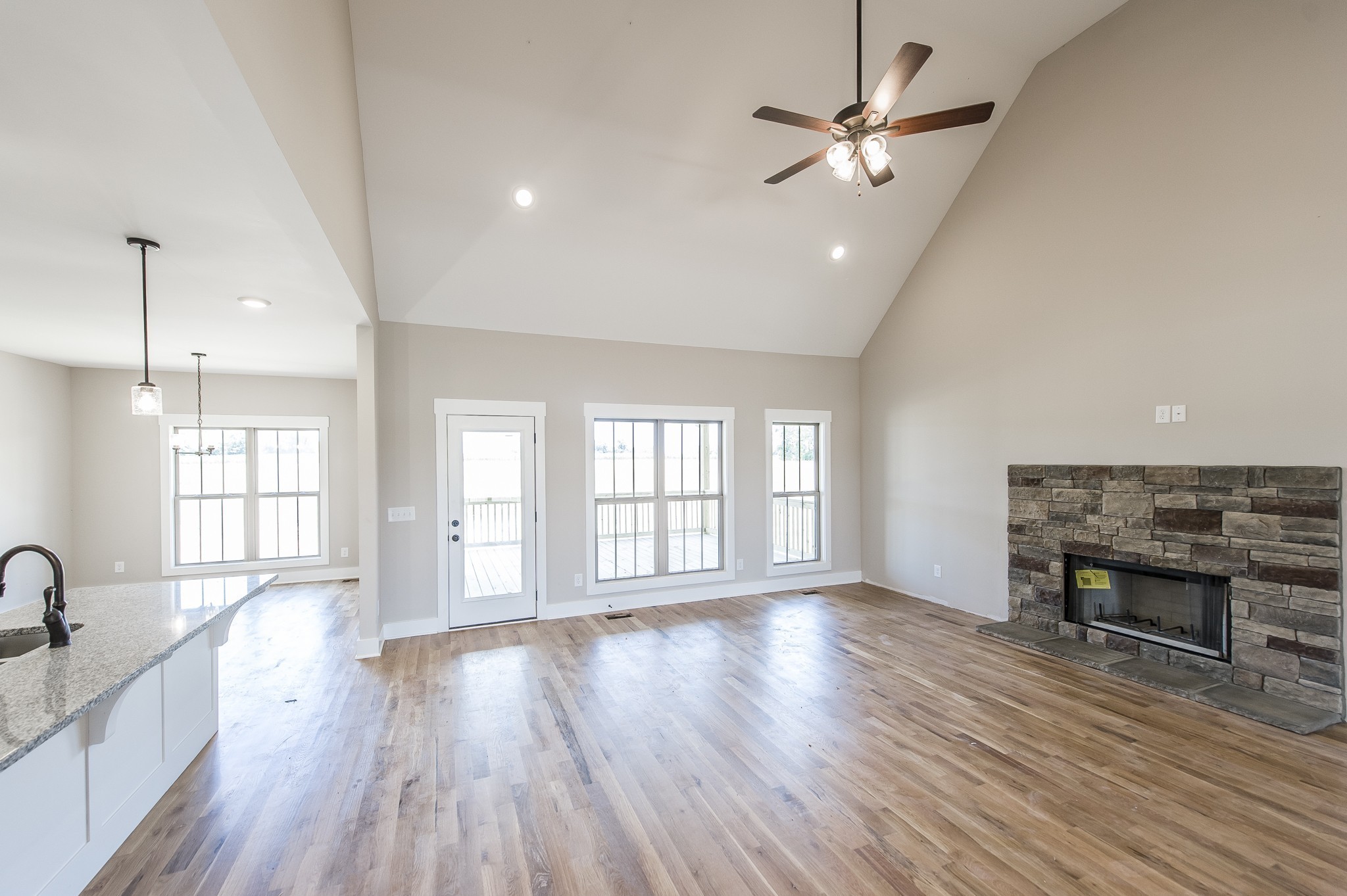 537 Clearview Road Cottontown TN 37048