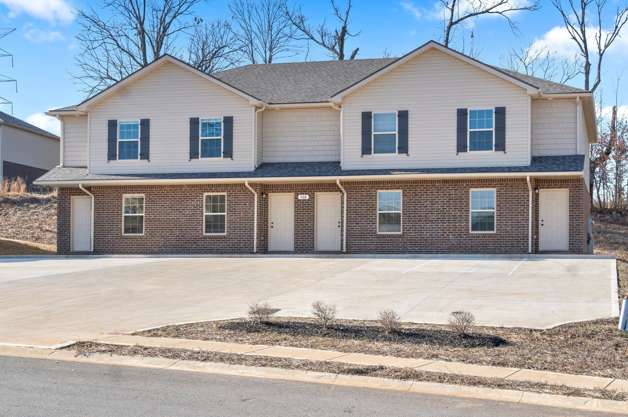 1124 Ziva Lane Clarksville TN 37040