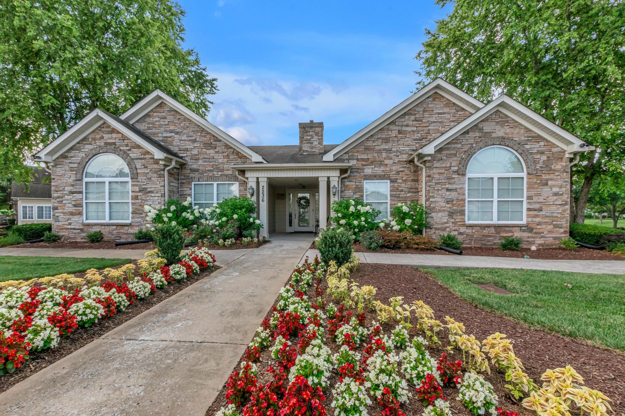 2252 Stonecenter Lane Murfreesboro TN 37128