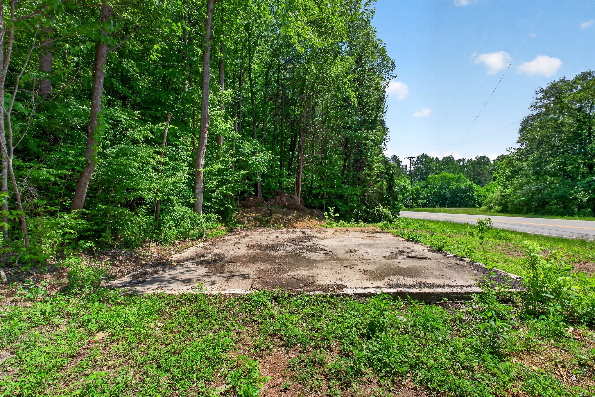 2176 Jennings Creek Highway Whitleyville TN 38588