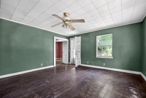 2176 Jennings Creek Highway Whitleyville TN 38588