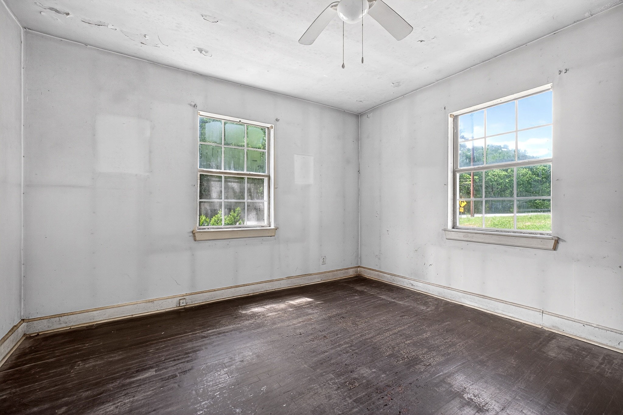 2176 Jennings Creek Highway Whitleyville TN 38588