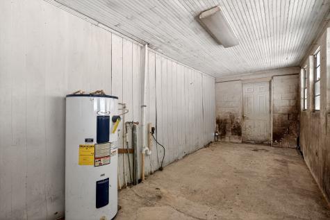2176 Jennings Creek Highway Whitleyville TN 38588