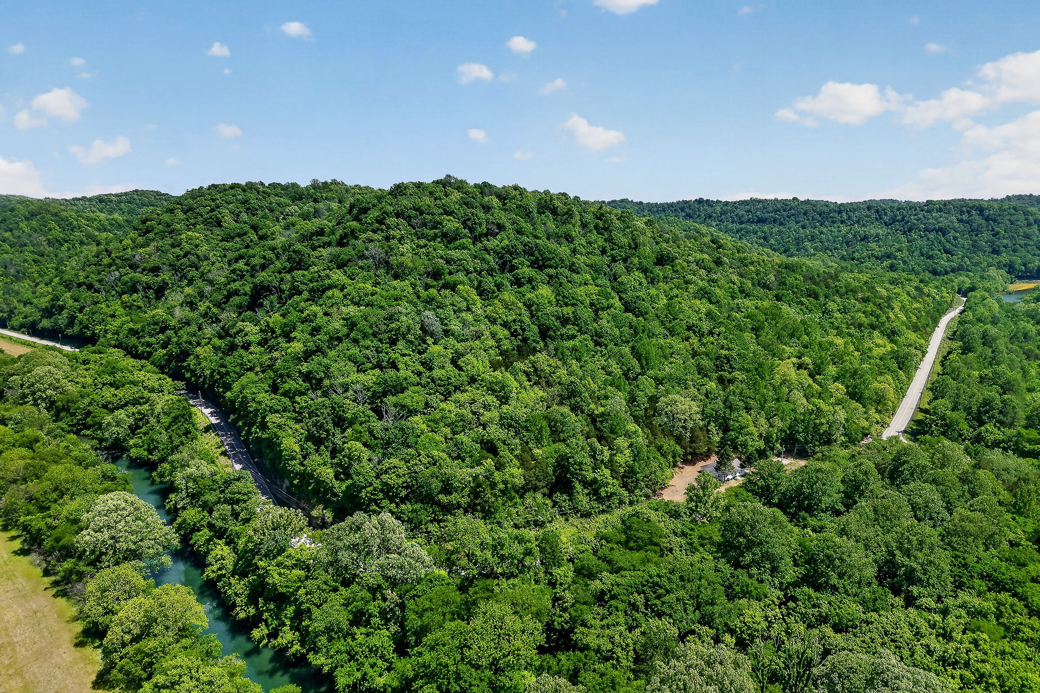 2176 Jennings Creek Highway Whitleyville TN 38588