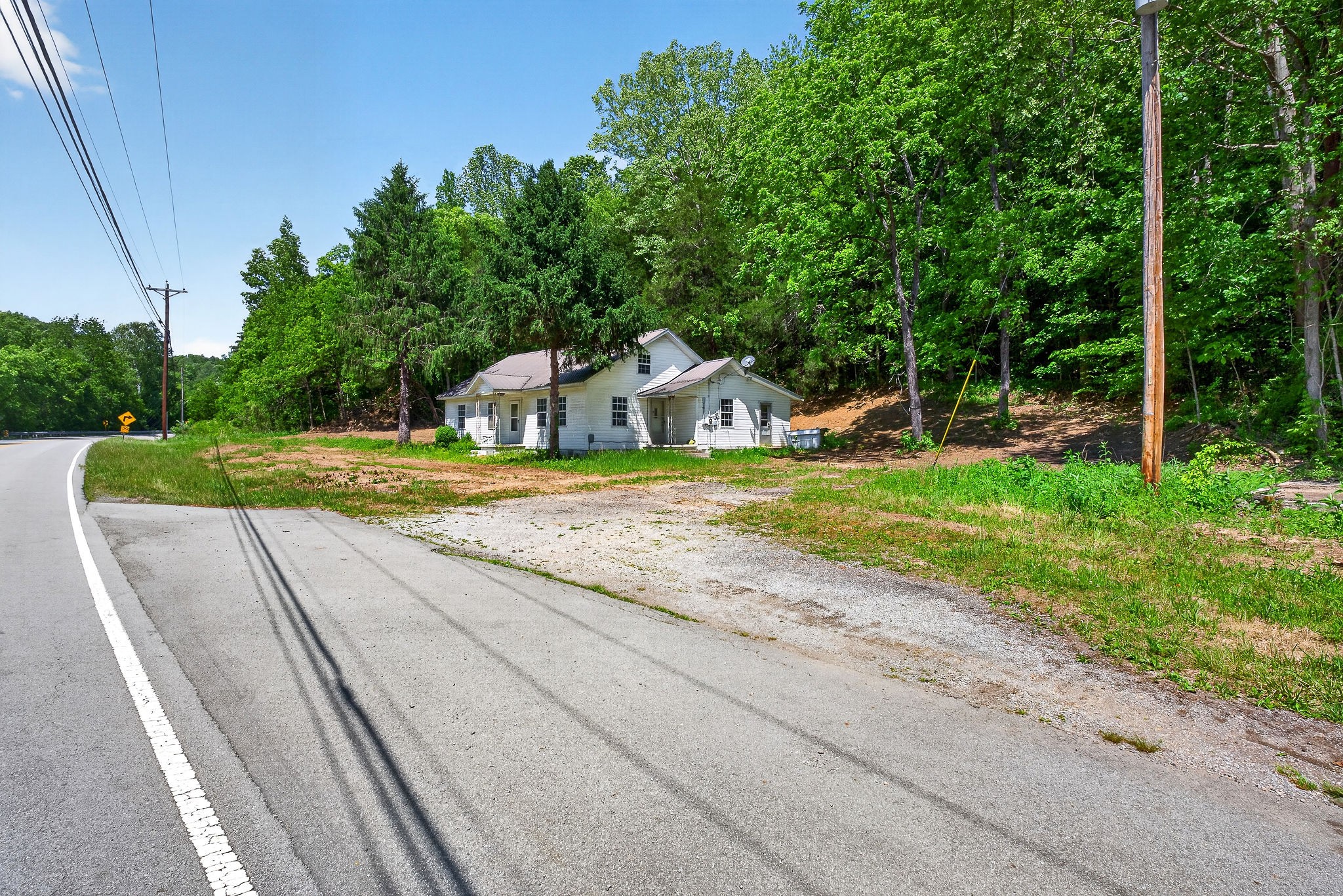 2176 Jennings Creek Highway Whitleyville TN 38588