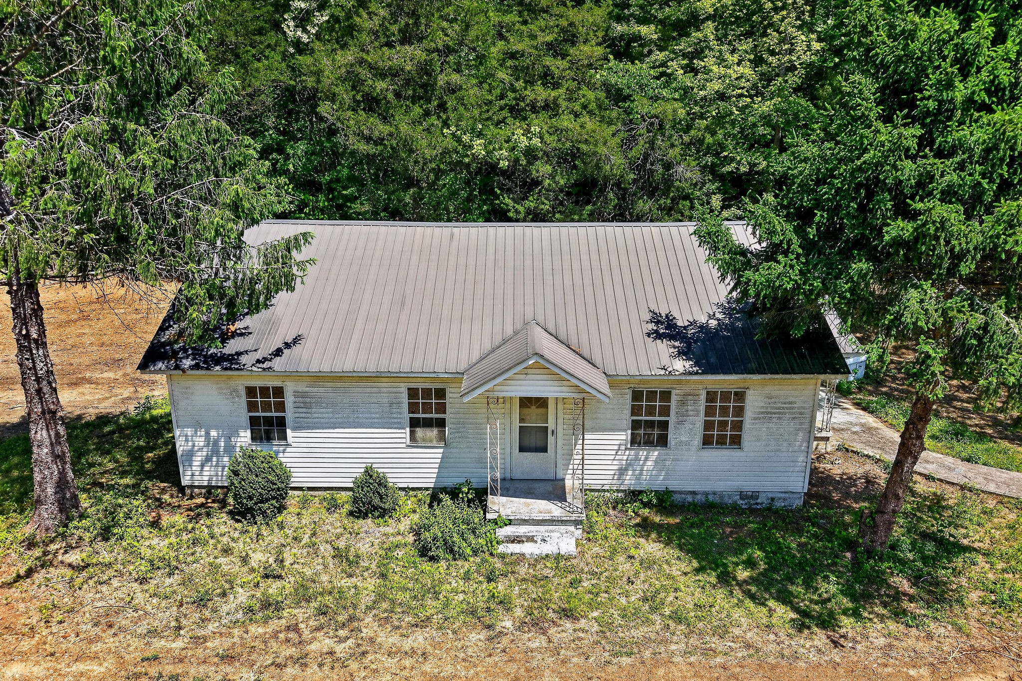 2176 Jennings Creek Highway Whitleyville TN 38588