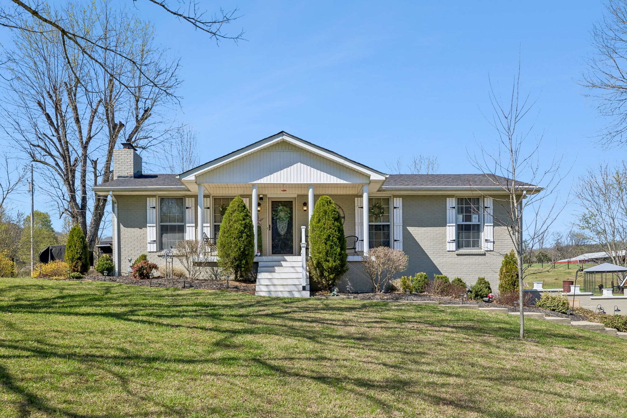 212 Bradford Hill Road, N Brush Creek TN 38547