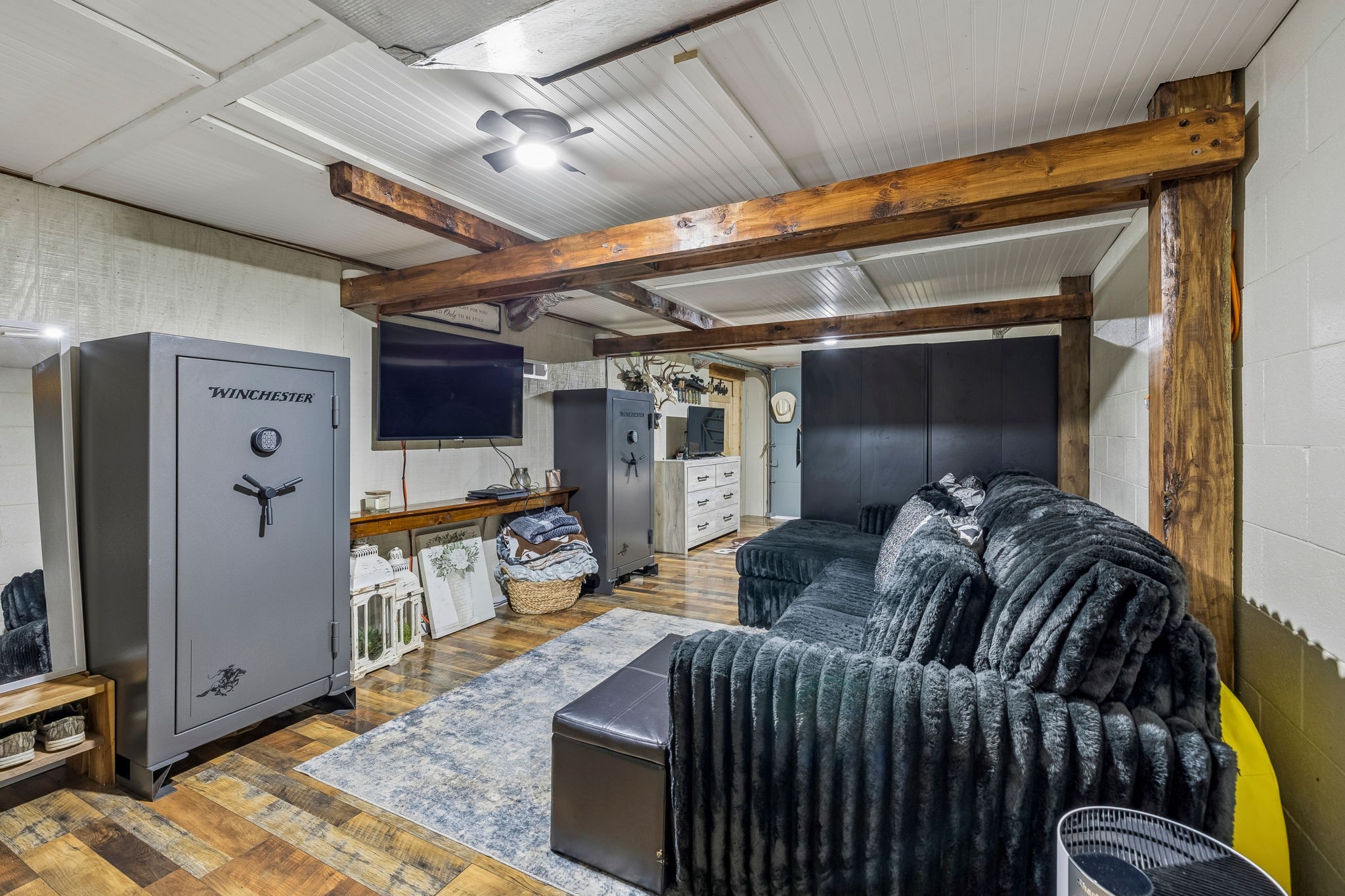 212 Bradford Hill Road, N Brush Creek TN 38547