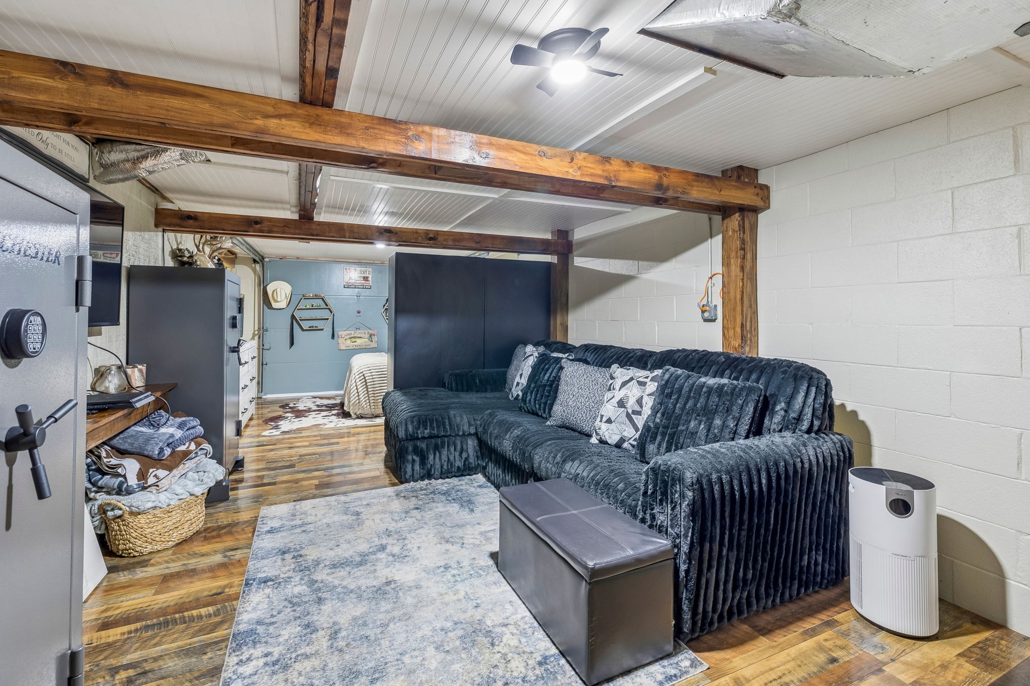 212 Bradford Hill Road, N Brush Creek TN 38547