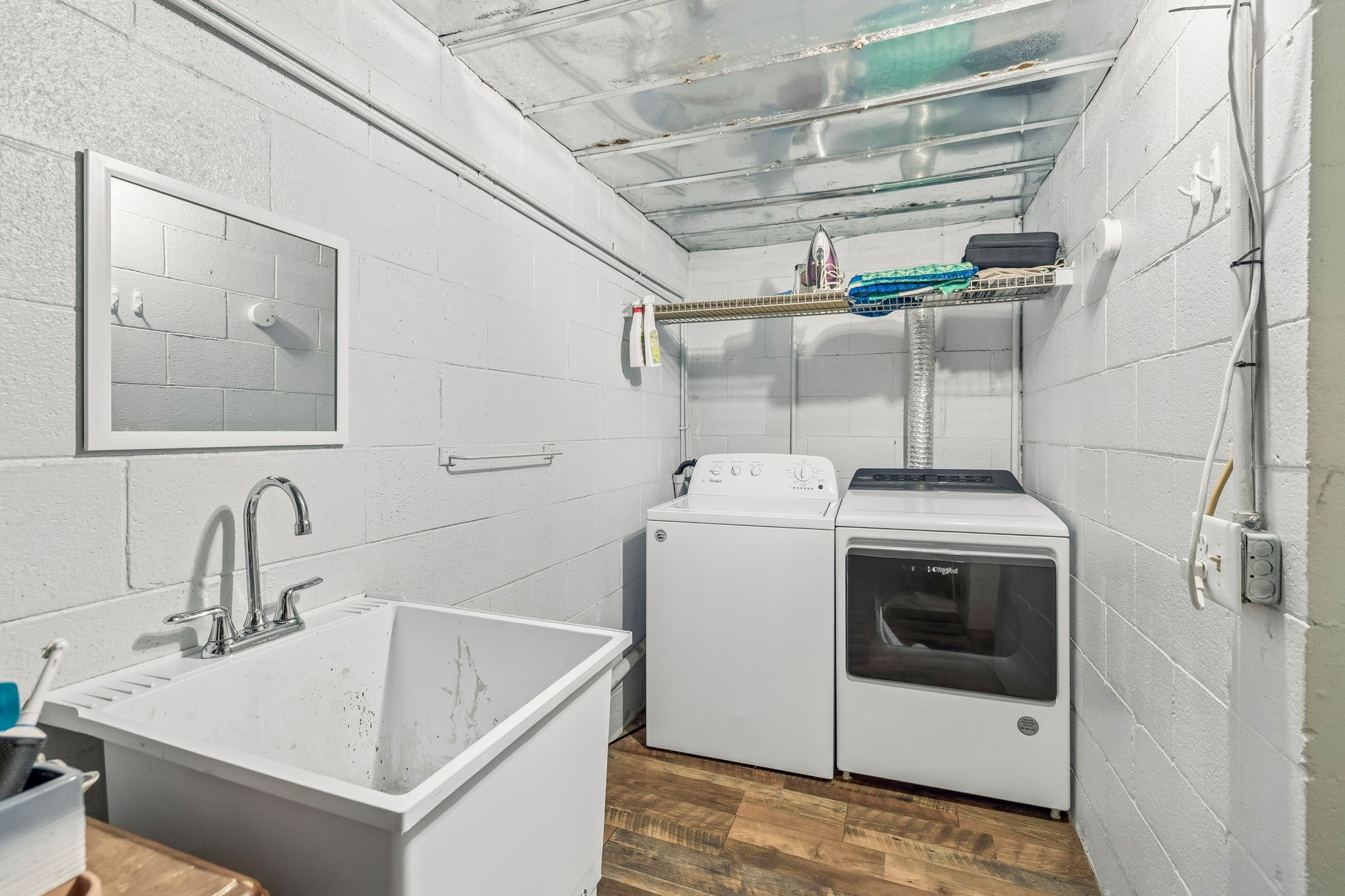 212 Bradford Hill Road, N Brush Creek TN 38547