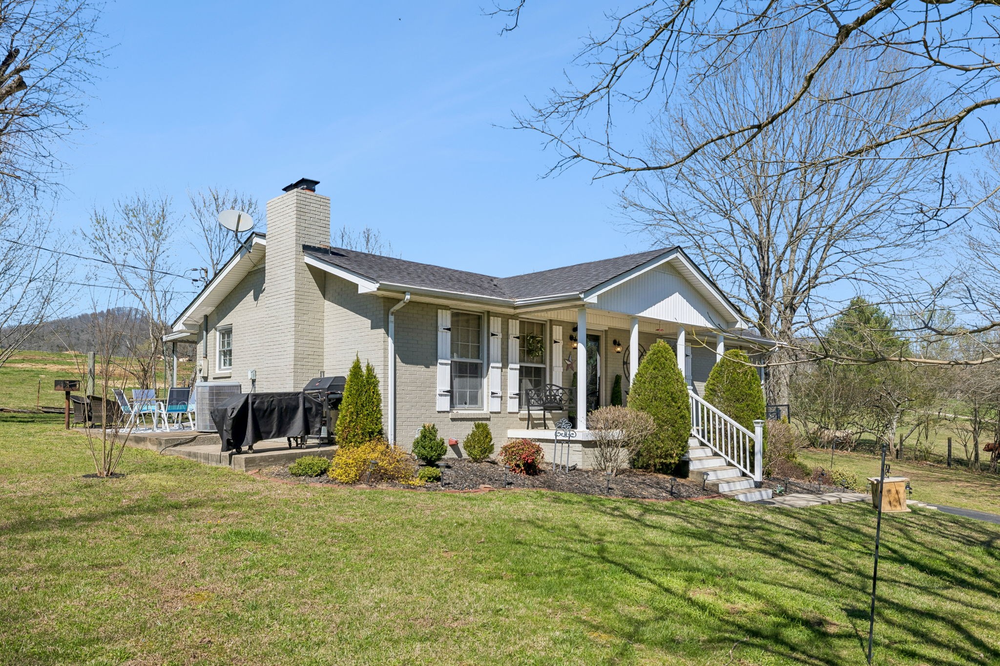 212 Bradford Hill Road, N Brush Creek TN 38547