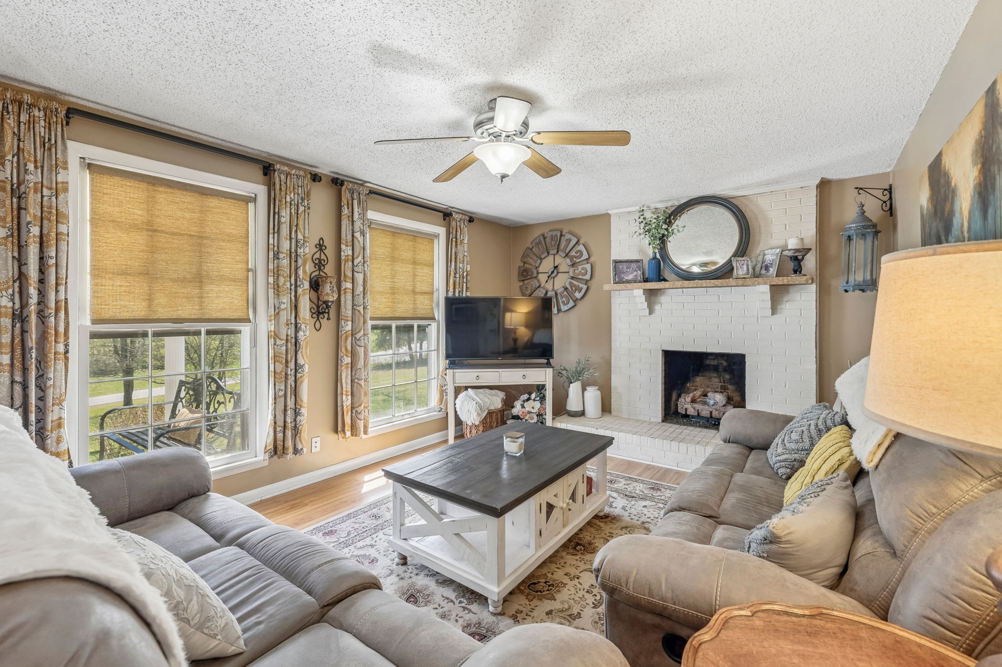 212 Bradford Hill Road, N Brush Creek TN 38547