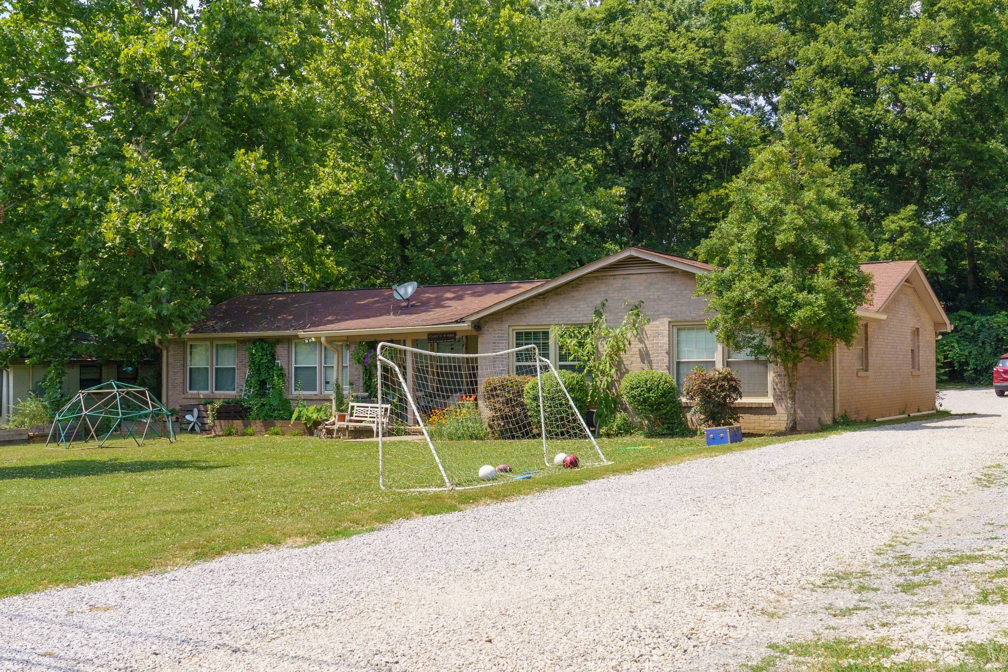 636 Harpeth Bend Drive Nashville TN 37221