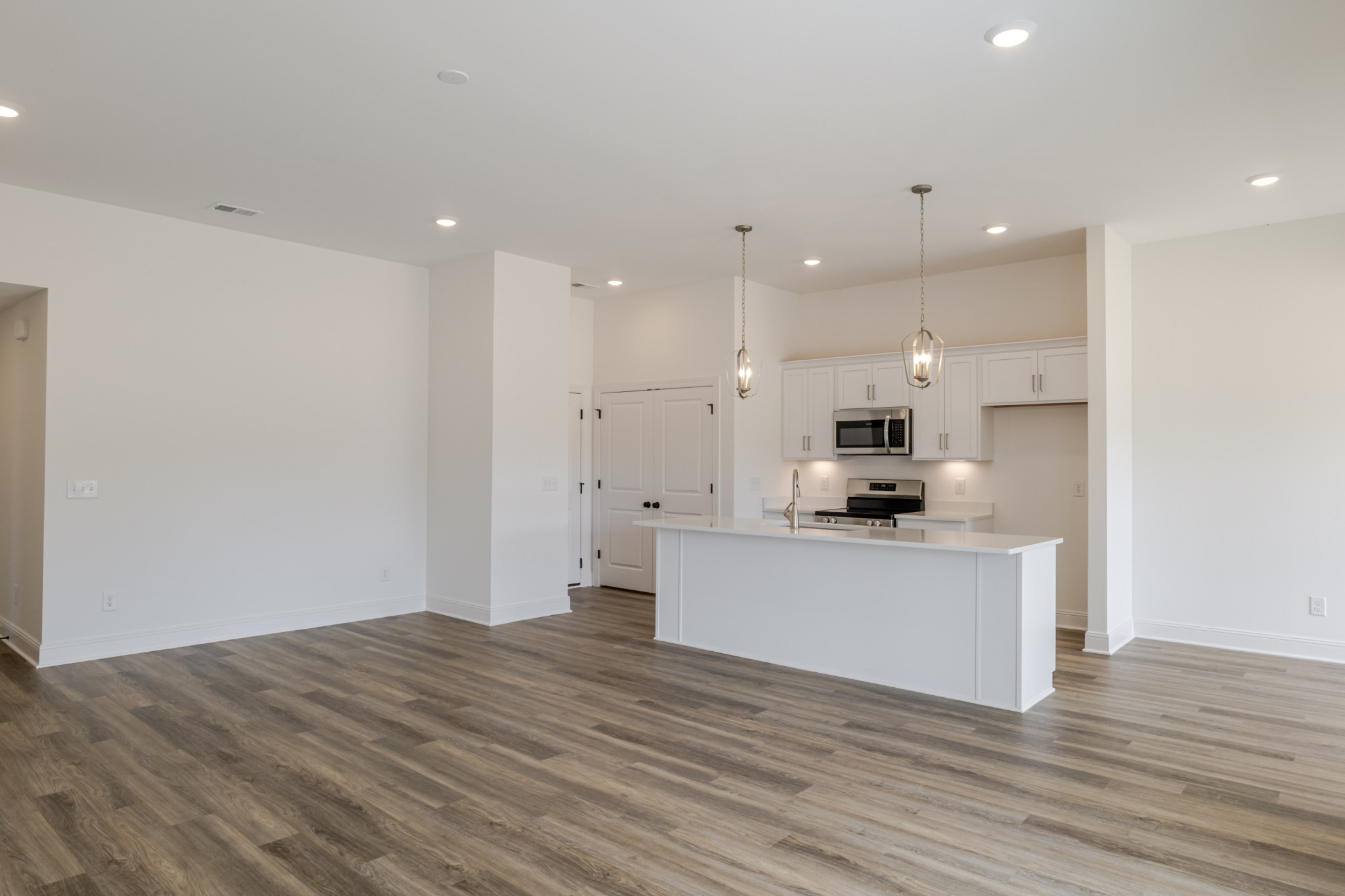 505 Mandalorian Way Dickson TN 37055