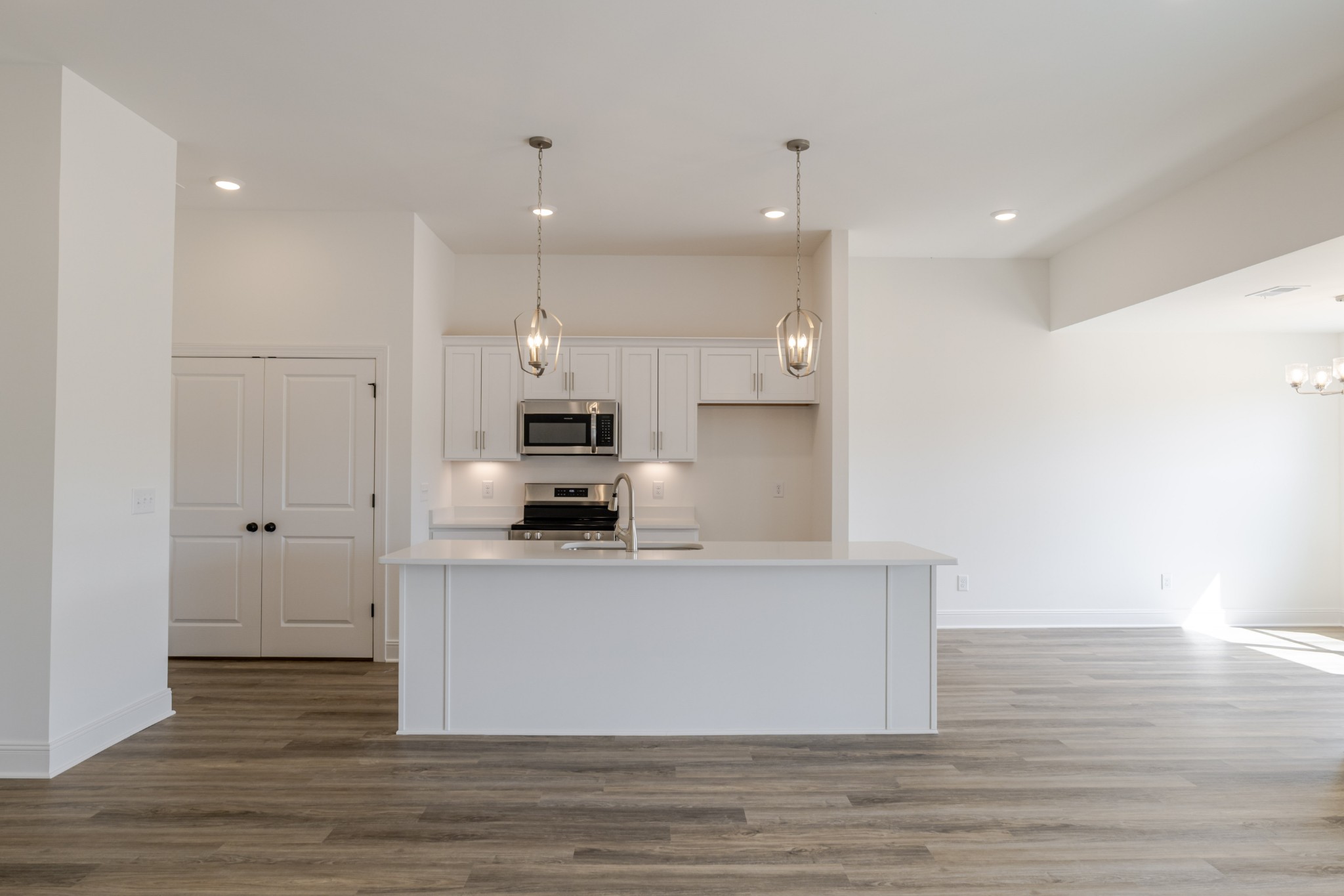 505 Mandalorian Way Dickson TN 37055