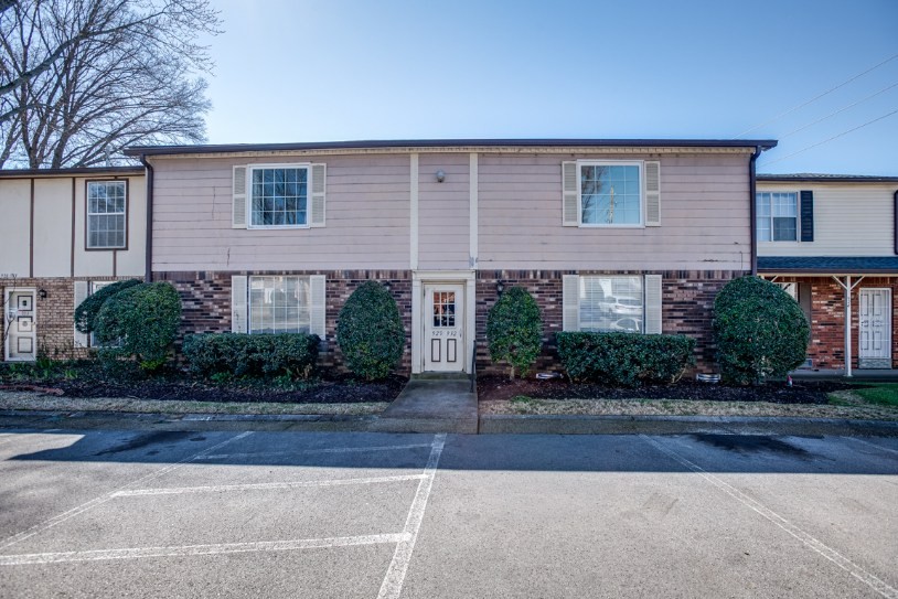 932 Coarsey Drive Nashville TN 37217
