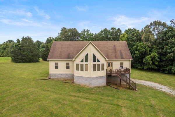 4664 New Cut Road Greenbrier TN 37073