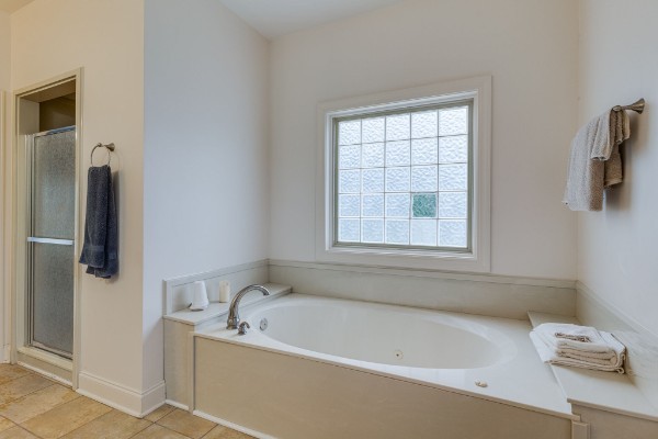 4664 New Cut Road Greenbrier TN 37073