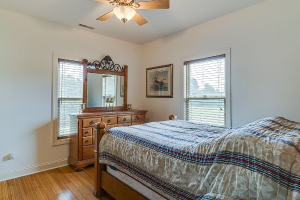 4664 New Cut Road Greenbrier TN 37073