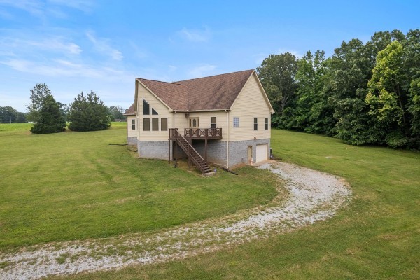 4664 New Cut Road Greenbrier TN 37073