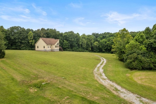 4664 New Cut Road Greenbrier TN 37073
