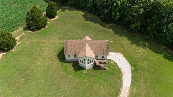 4664 New Cut Road Greenbrier TN 37073
