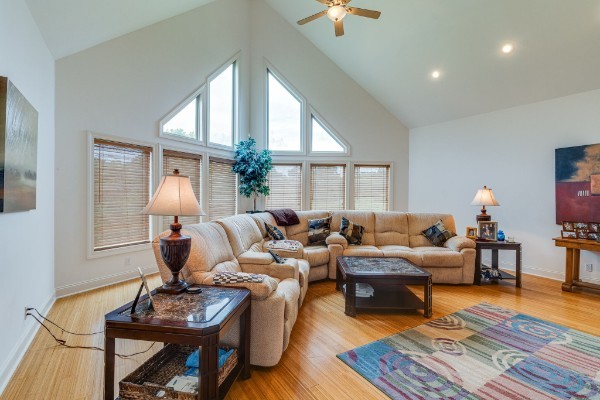 4664 New Cut Road Greenbrier TN 37073