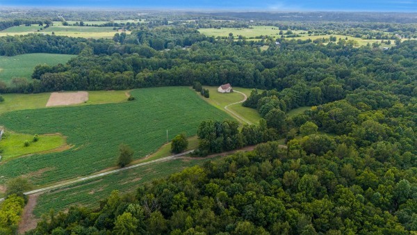 4664 New Cut Road Greenbrier TN 37073